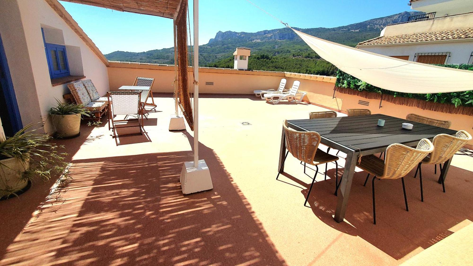 Atico Guadalest Rooftop Apartment With 360º Views And Art ภายนอก รูปภาพ